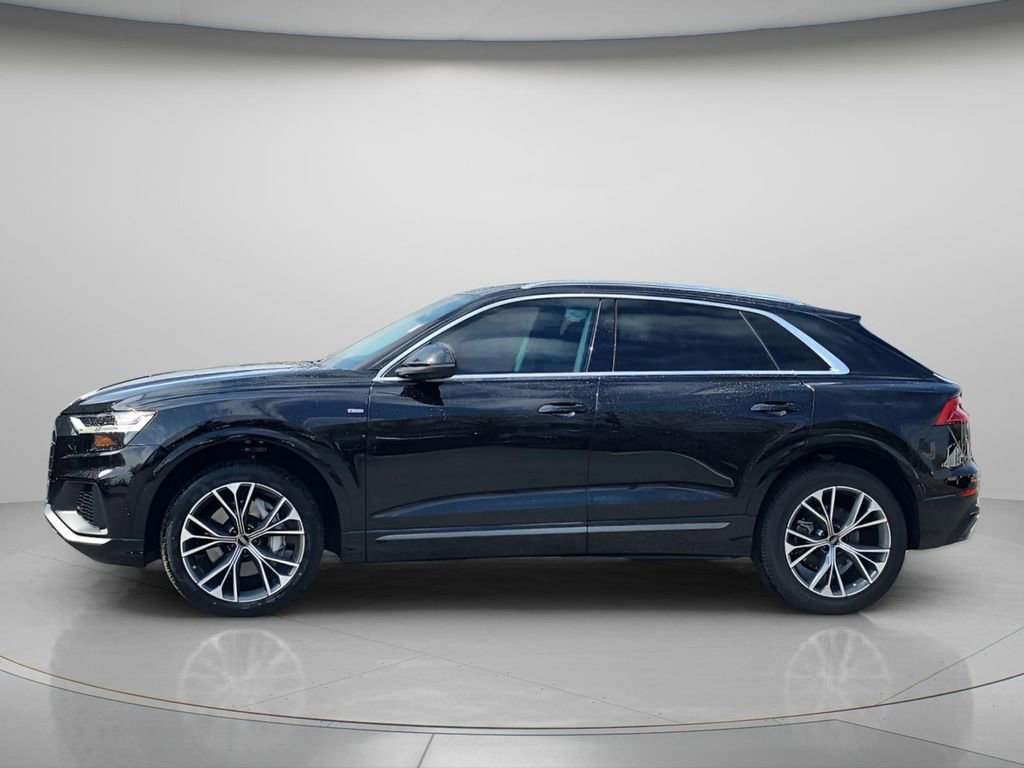 Used 2022 Audi Q8 Premium Plus image 3