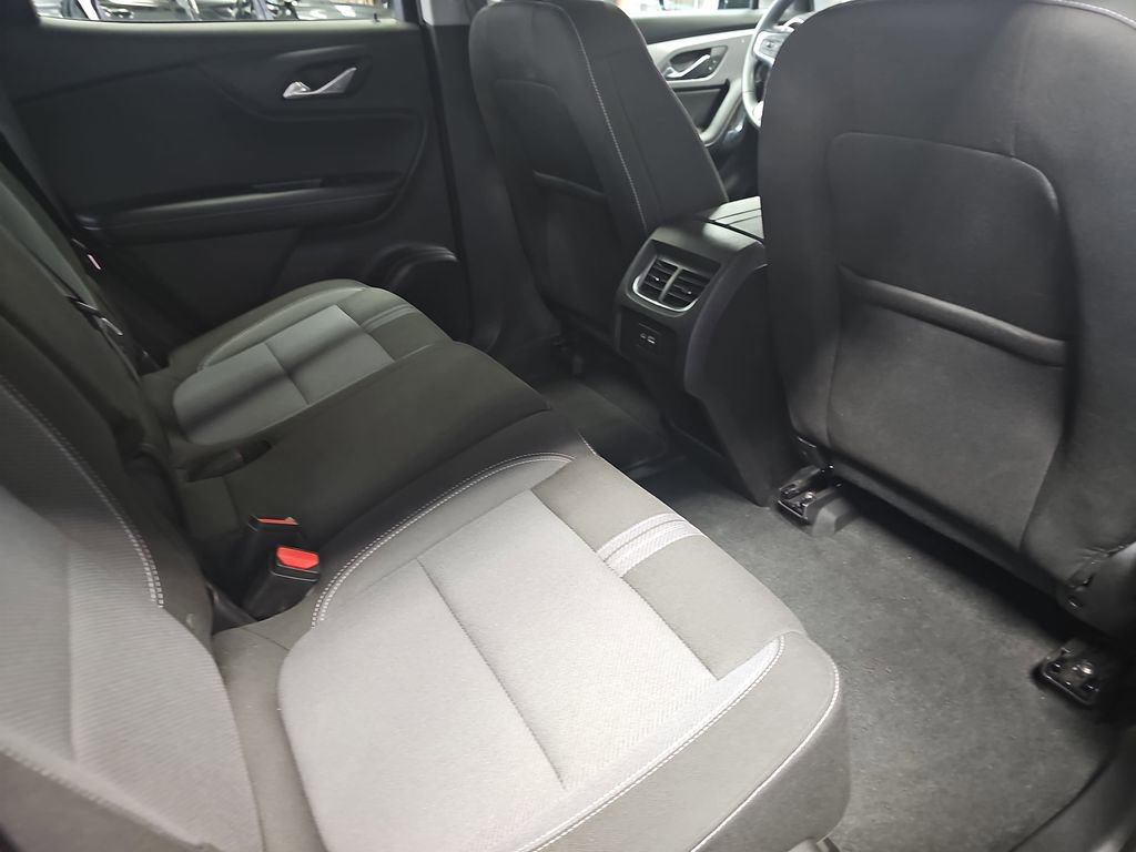 Used 2025 Chevrolet Blazer LT AWD/4WD image 11