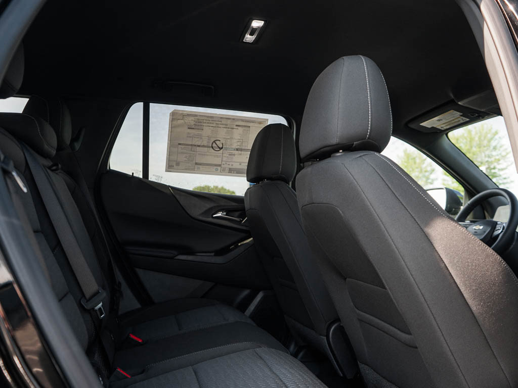 New 2027 Chevrolet Equinox LT FWD image 11
