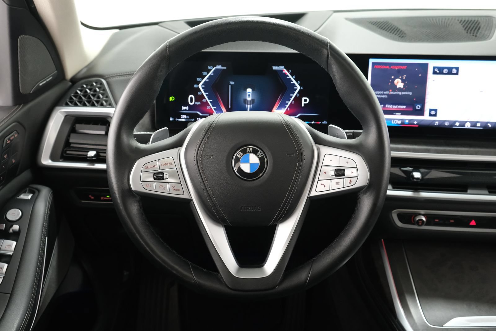 Used 2024 BMW X7 xDrive40i w/ Premium Package AWD/4WD image 13