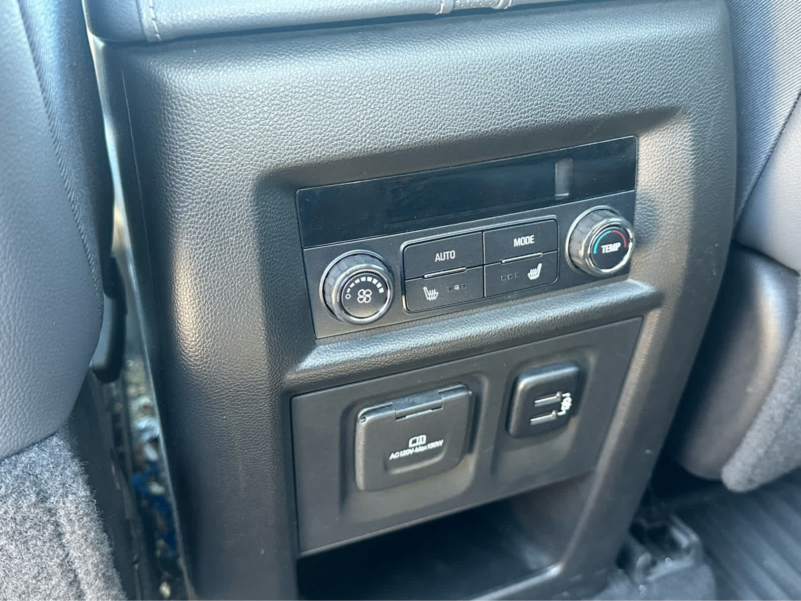 Used 2018 Chevrolet Traverse Premier AWD/4WD image 25