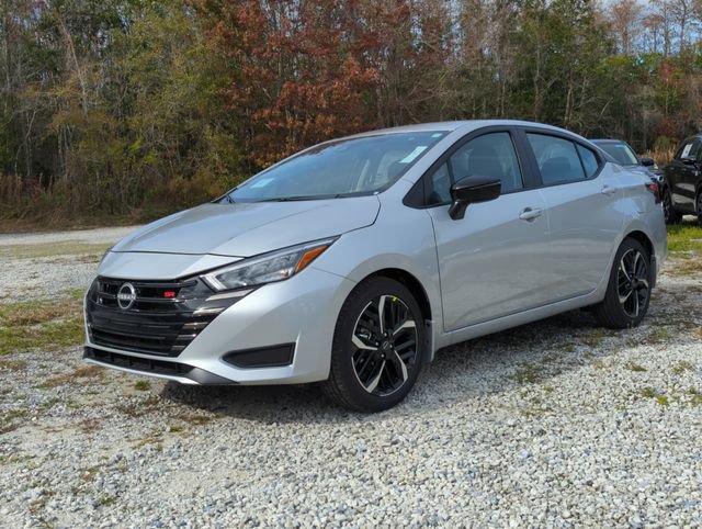 New 2025 Nissan Versa SR w/ Trunk Package image 4