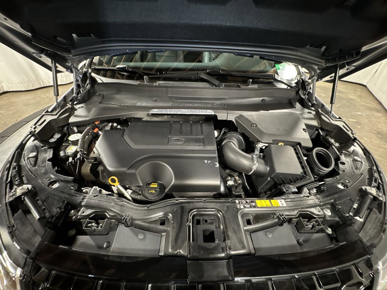 Used 2022 Land Rover Discovery Sport S image 33