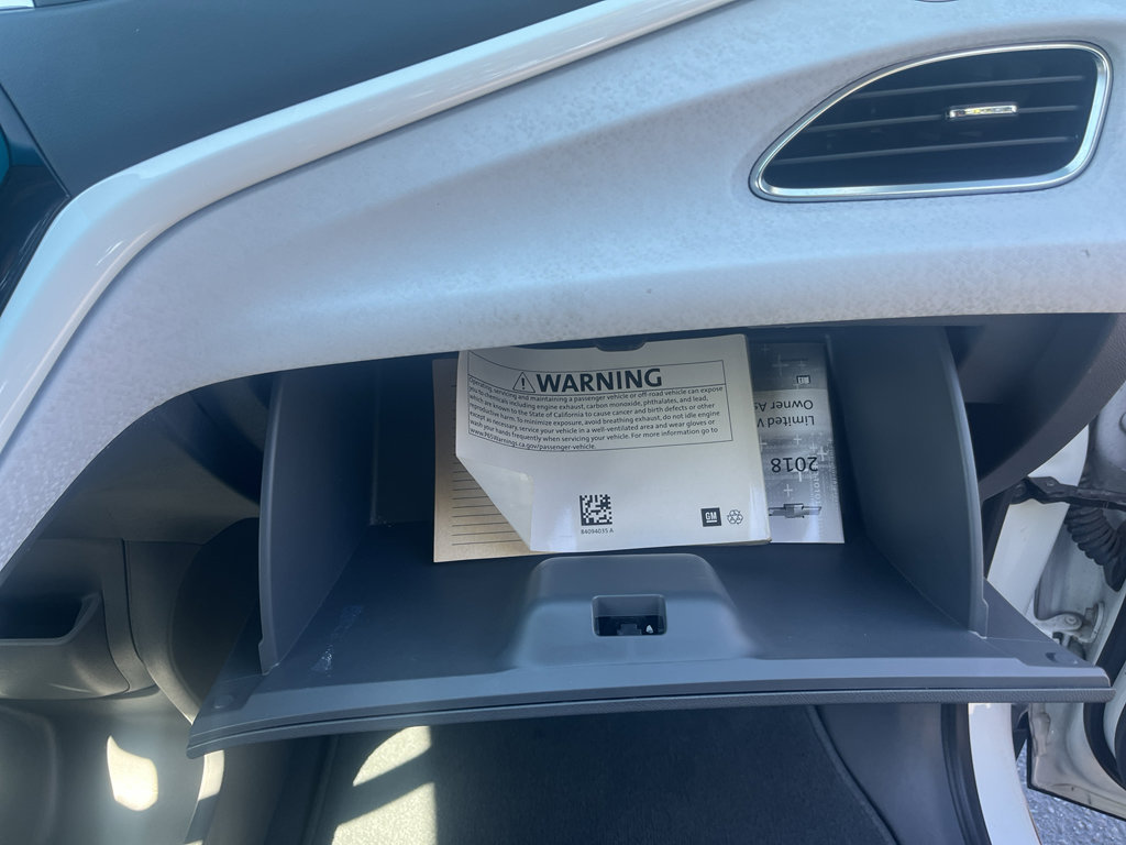 Used 2018 Chevrolet Bolt LT FWD image 27