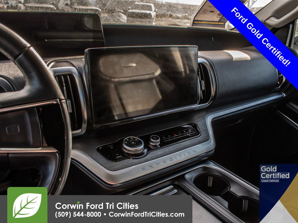 Used 2025 Ford Expedition Max Platinum image 6