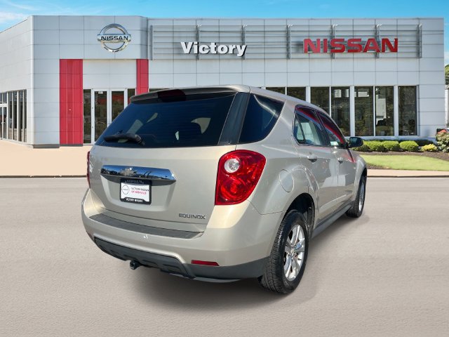 Used 2011 Chevrolet Equinox LS w/ Bluetooth Package FWD image 3