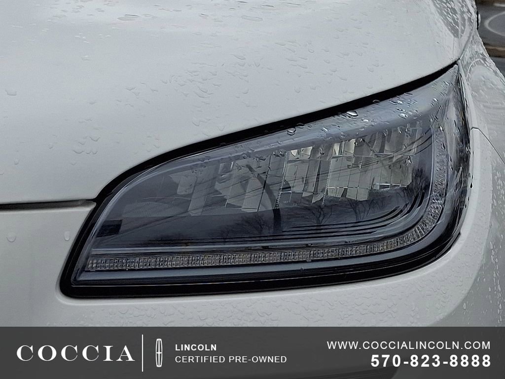 Used 2022 Lincoln Corsair AWD w/ Equipment Group 101A image 9