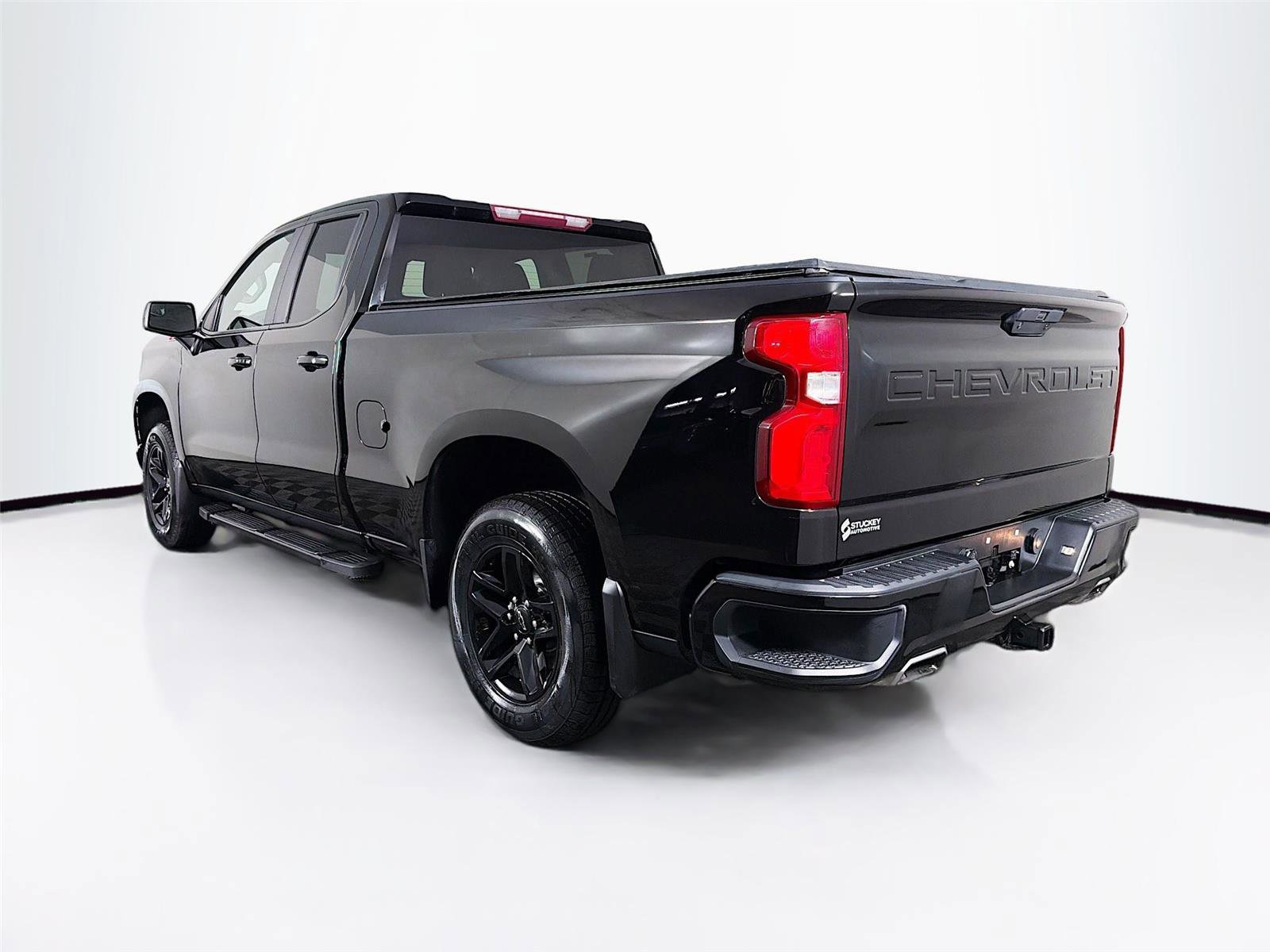 Used 2020 Chevrolet Silverado 1500 RST w/ True North Edition AWD/4WD image 5