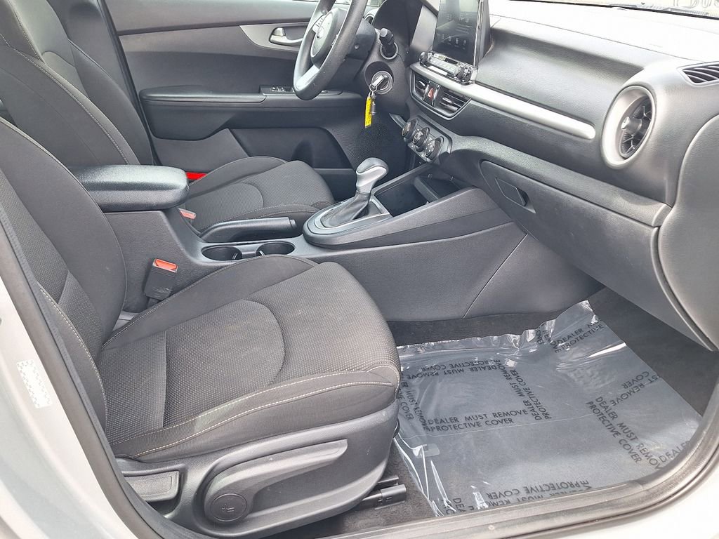 Used 2021 Kia Forte LXS image 23