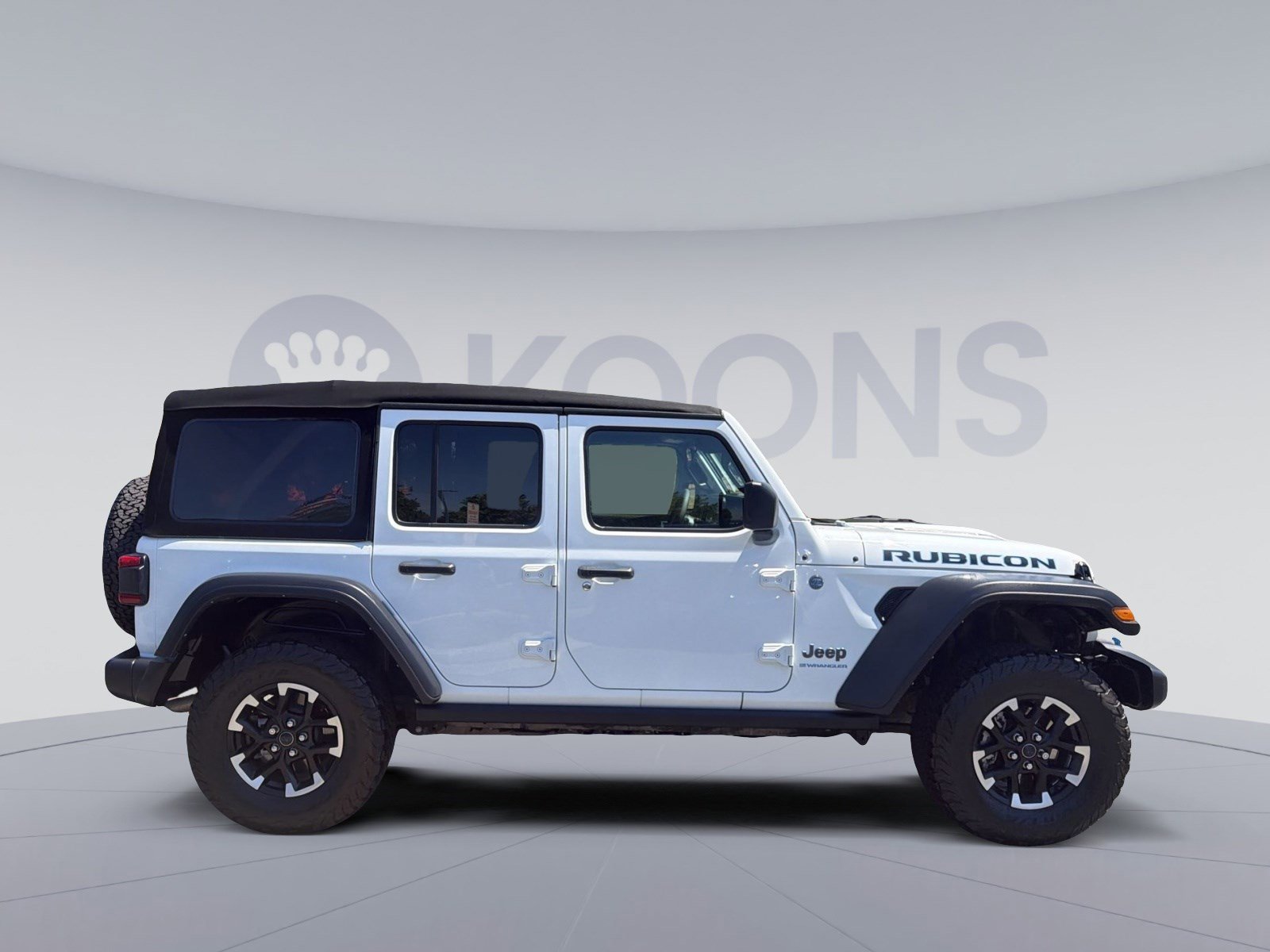 Used 2024 Jeep Wrangler Unlimited Rubicon 4xe AWD/4WD image 8
