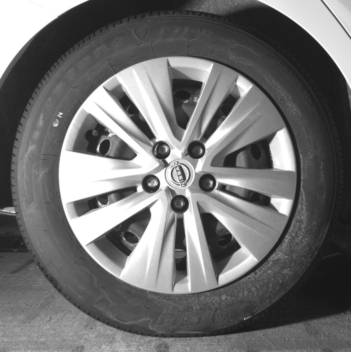 Used 2025 Nissan Sentra S FWD image 15