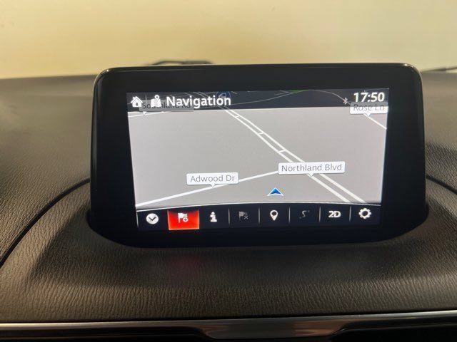 Used 2018 MAZDA MAZDA3 Grand Touring w/ Premium Equipment Package FWD image 17