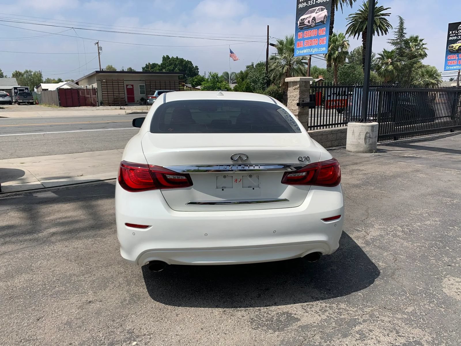 Used 2019 INFINITI Q70 Luxe w/ Proactive Package RWD image 5