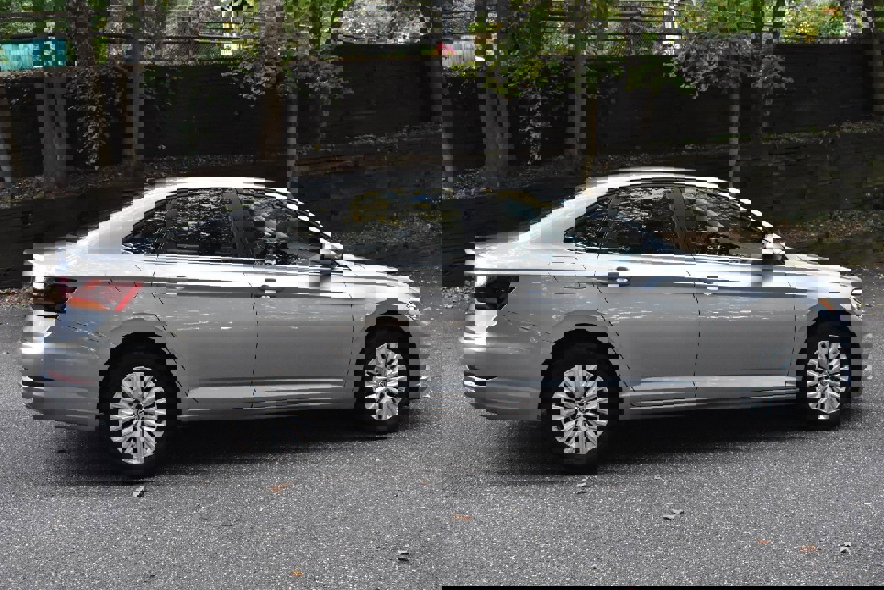 Used 2019 Volkswagen Jetta S w/ Driver Assistance Package image 10