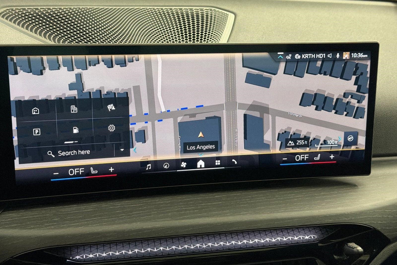 Used 2025 BMW 230i Coupe w/ Convenience Package image 25