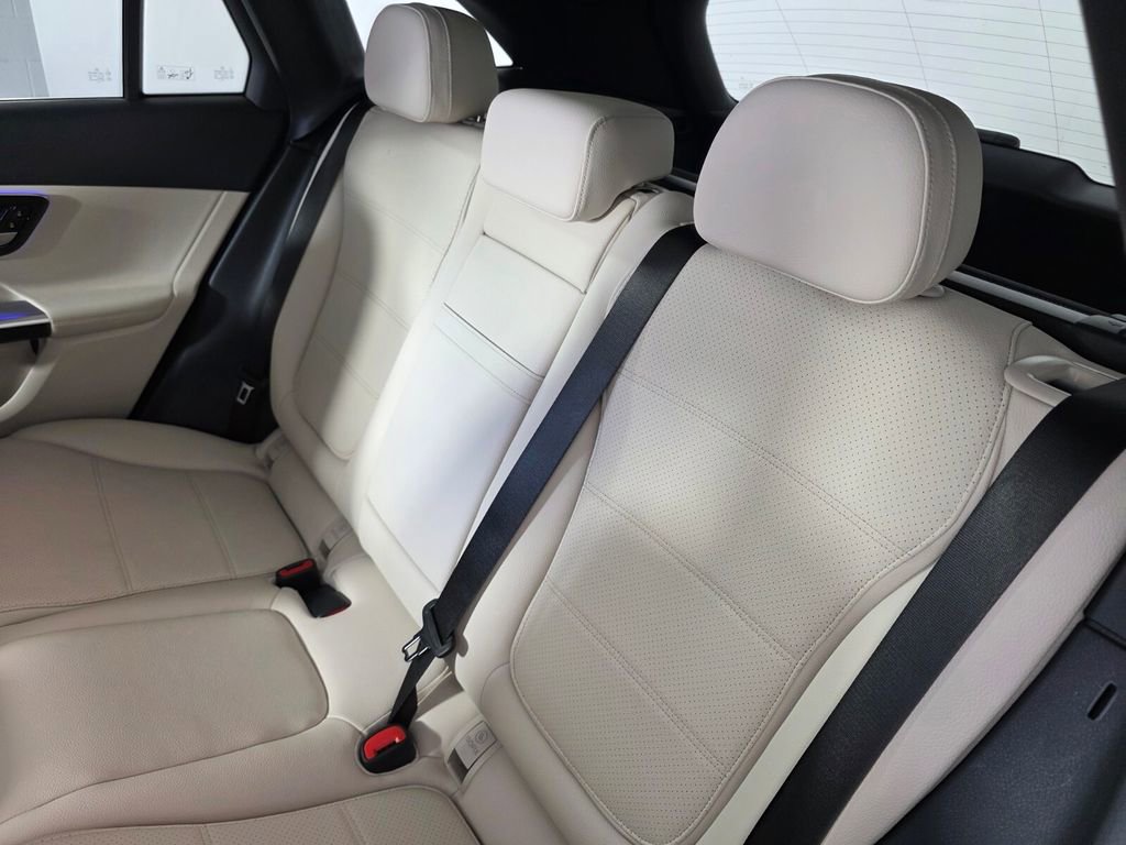 New 2026 Mercedes-Benz GLC 300 image 13