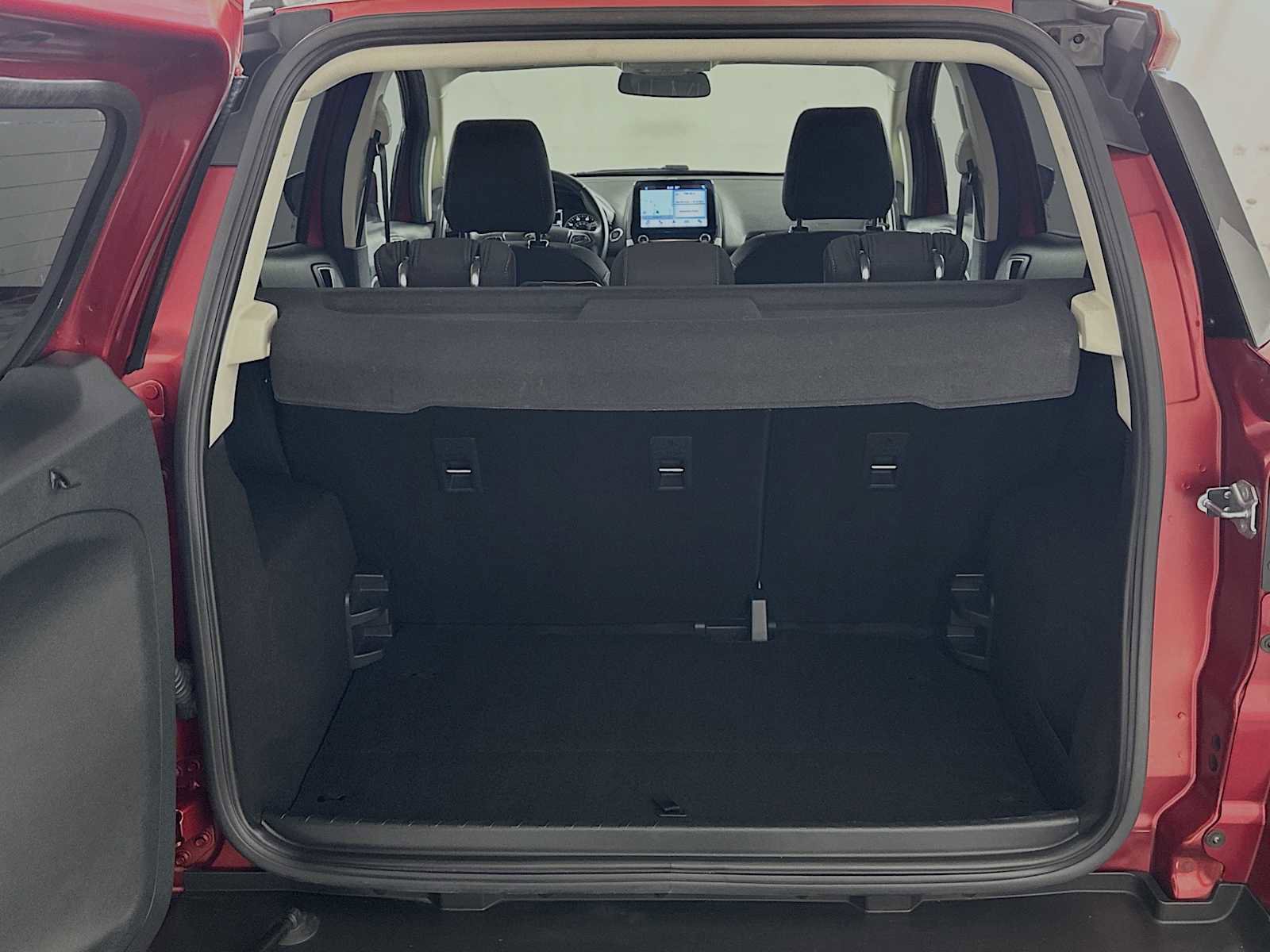 Used 2019 Ford EcoSport SE w/ SE Convenience Package image 24