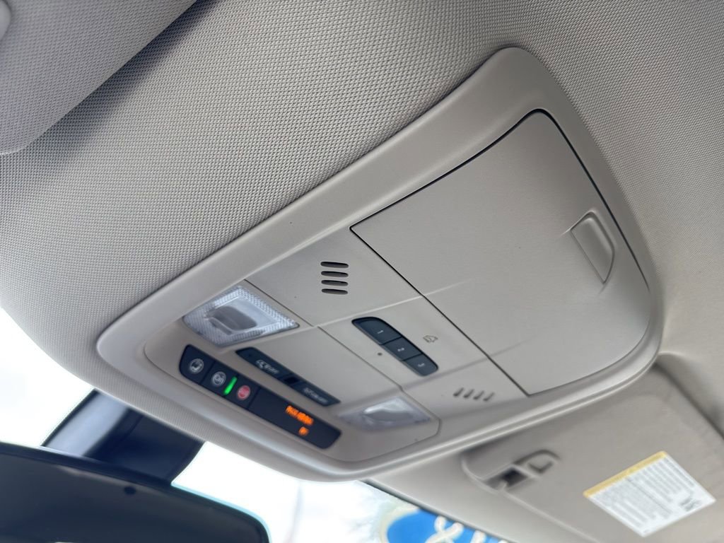 Certified 2018 Buick Enclave Essence FWD image 32