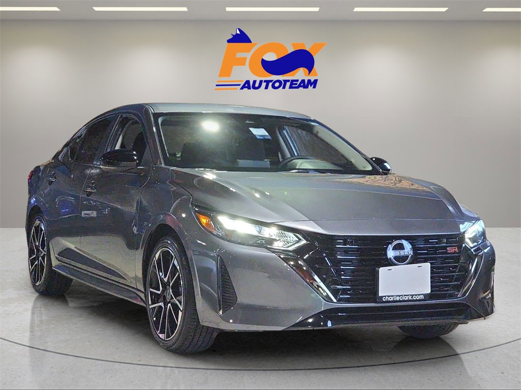 Used 2025 Nissan Sentra SR image 6