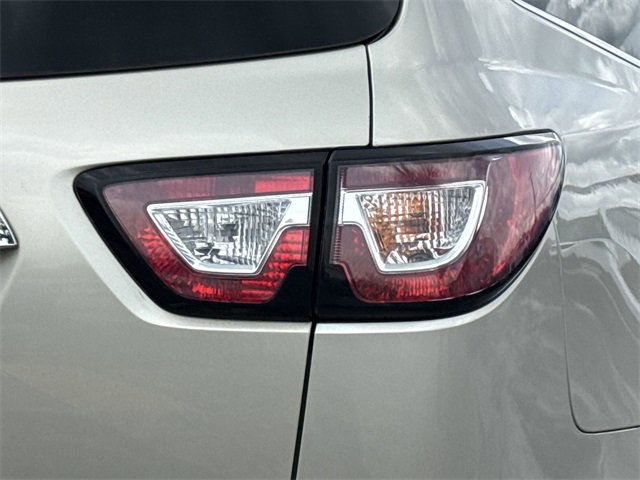 Used 2016 Chevrolet Traverse LT w/ Style and Technology Package image 12