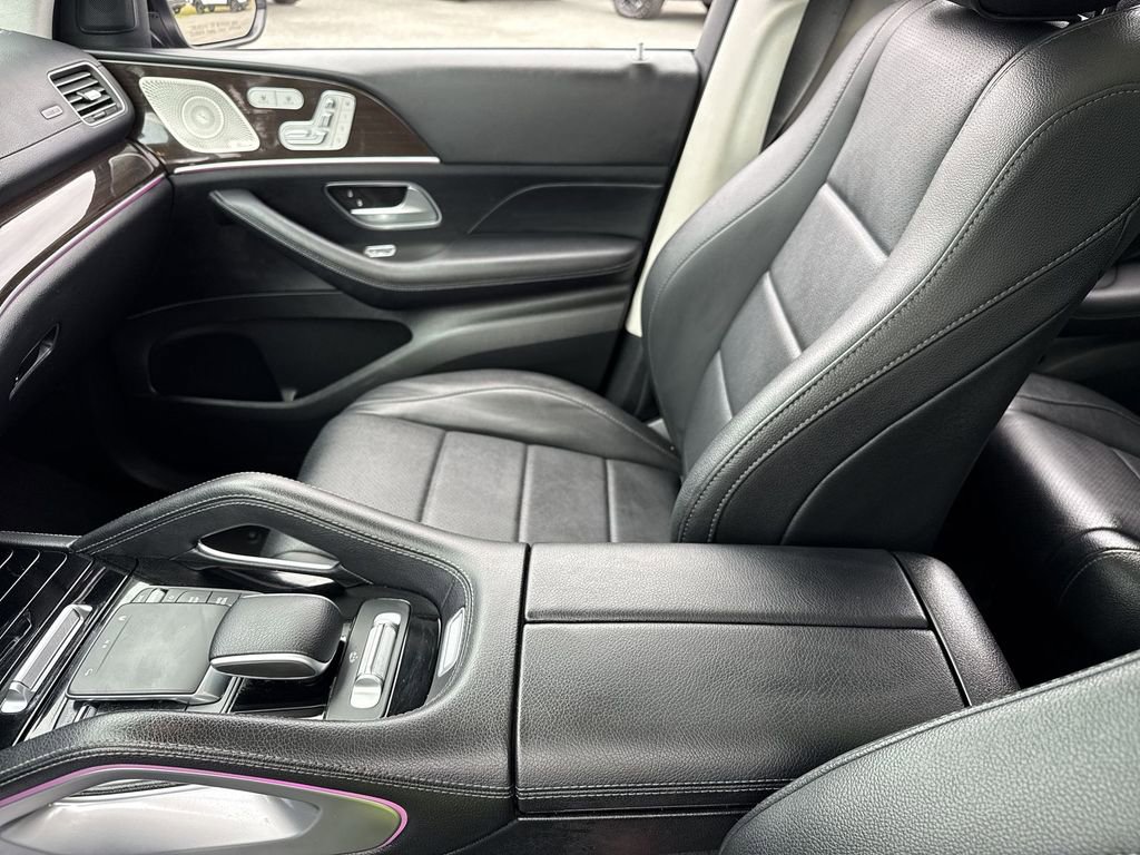 Used 2024 Mercedes-Benz GLS 450 4MATIC image 18