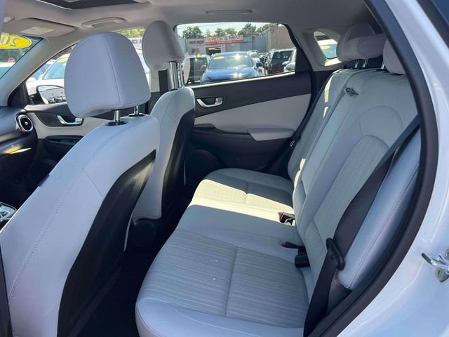 Certified 2023 Hyundai Kona SEL w/ Convenience Package AWD/4WD image 12