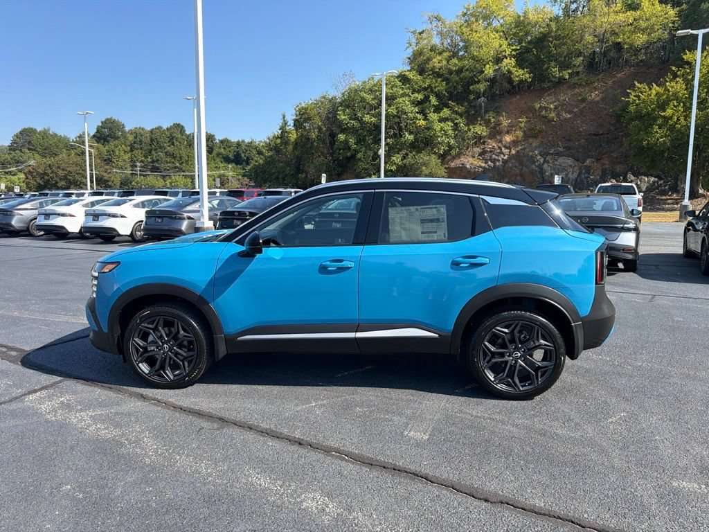 New 2026 Nissan Kicks SR FWD image 4