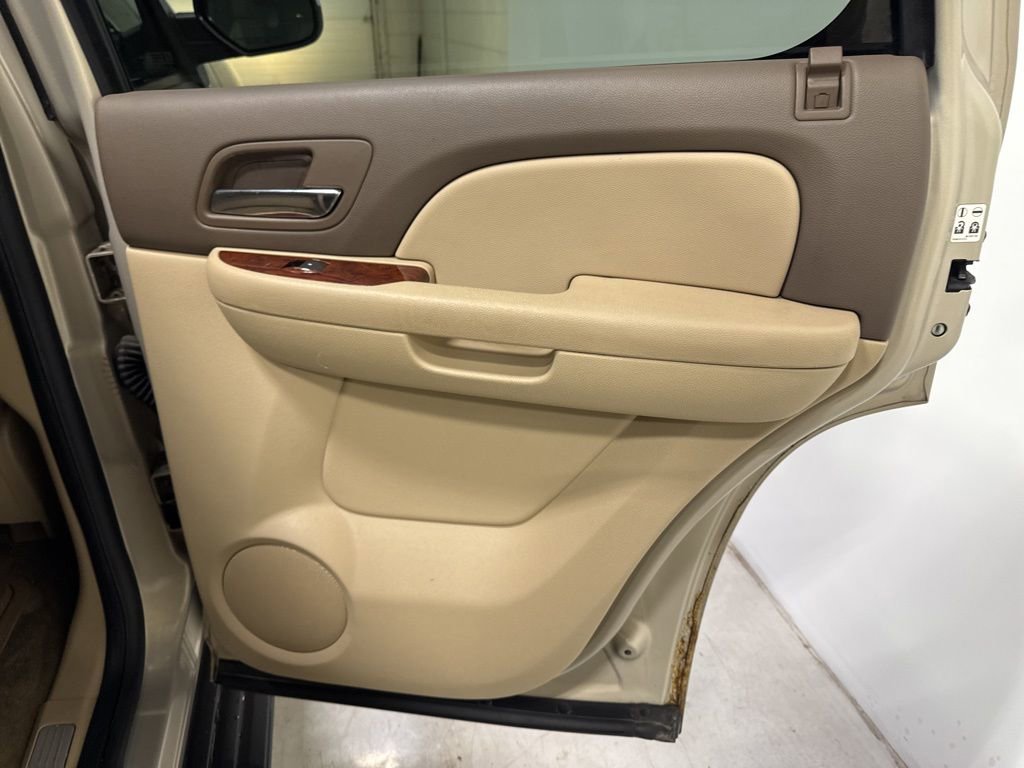 Used 2009 Chevrolet Tahoe LTZ image 38
