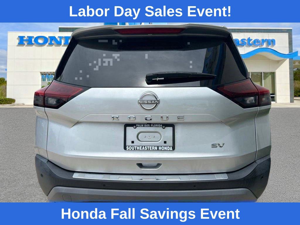 Used 2023 Nissan Rogue SV FWD image 8