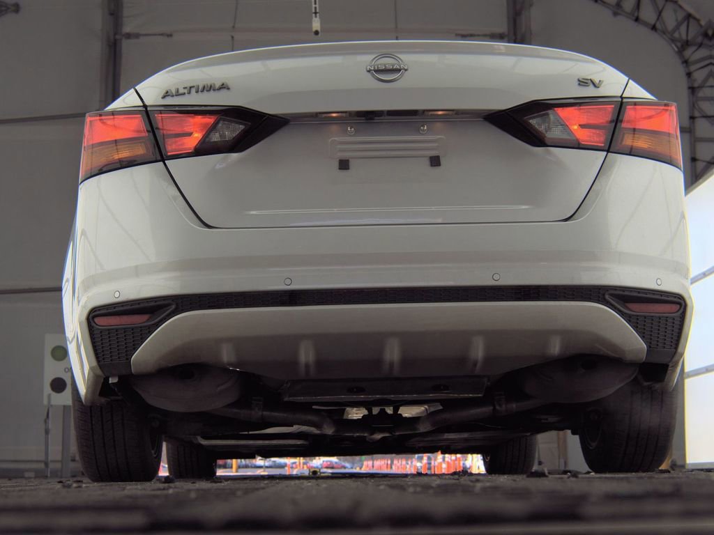 Used 2024 Nissan Altima 2.5 SV image 8