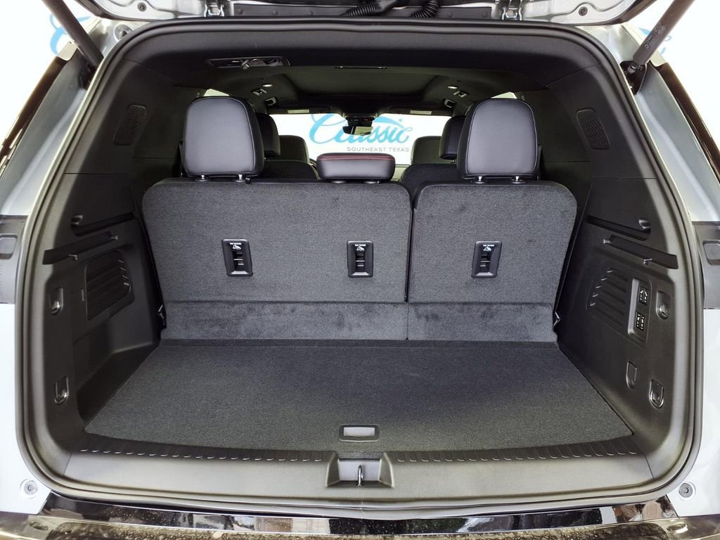 New 2026 Chevrolet Traverse RS AWD/4WD image 10