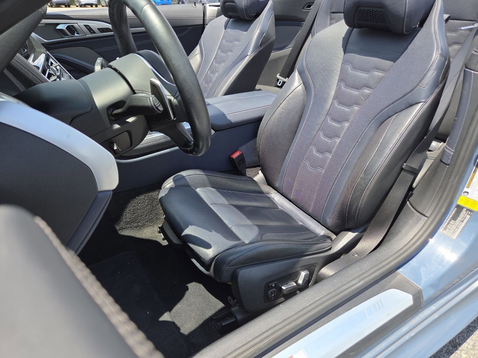 Used 2020 BMW 840i Convertible w/ M Sport Package RWD image 29