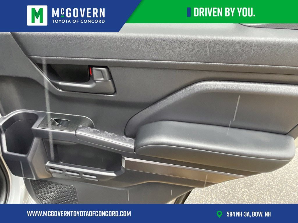 Used 2025 Toyota 4Runner SR5 AWD/4WD image 20