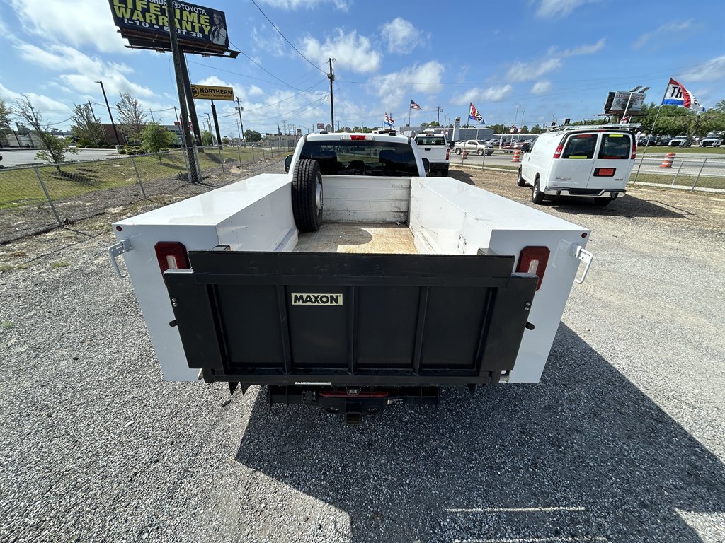 Used 2022 Ford F350 XL w/ Power Equipment Group RWD image 6