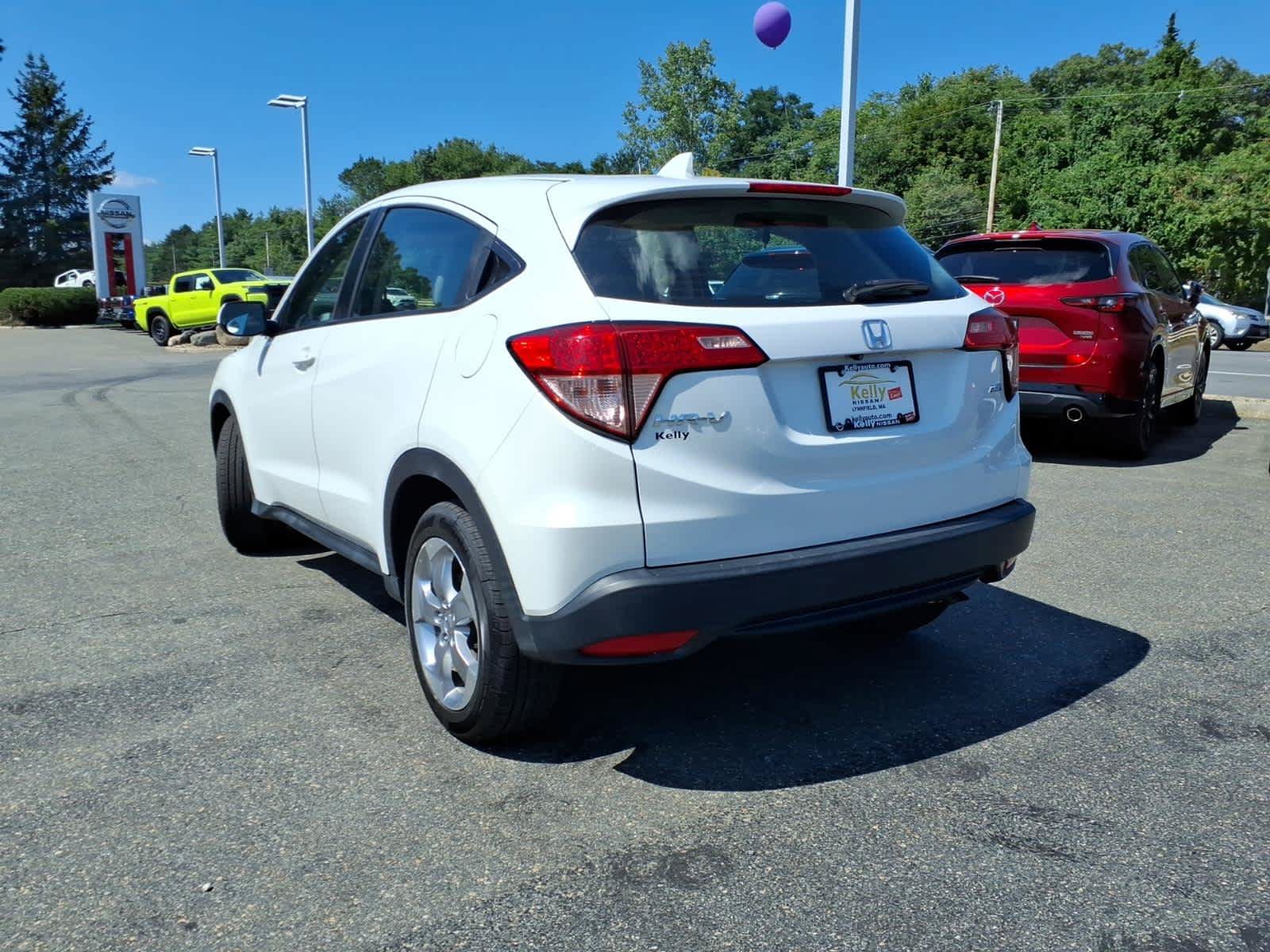 Used 2018 Honda HR-V LX image 7