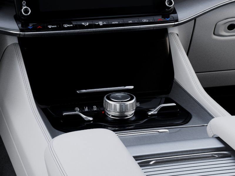 New 2025 Jeep Wagoneer L Series II image 24