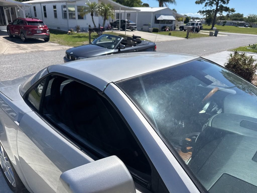 Used 2004 Cadillac XLR RWD image 18