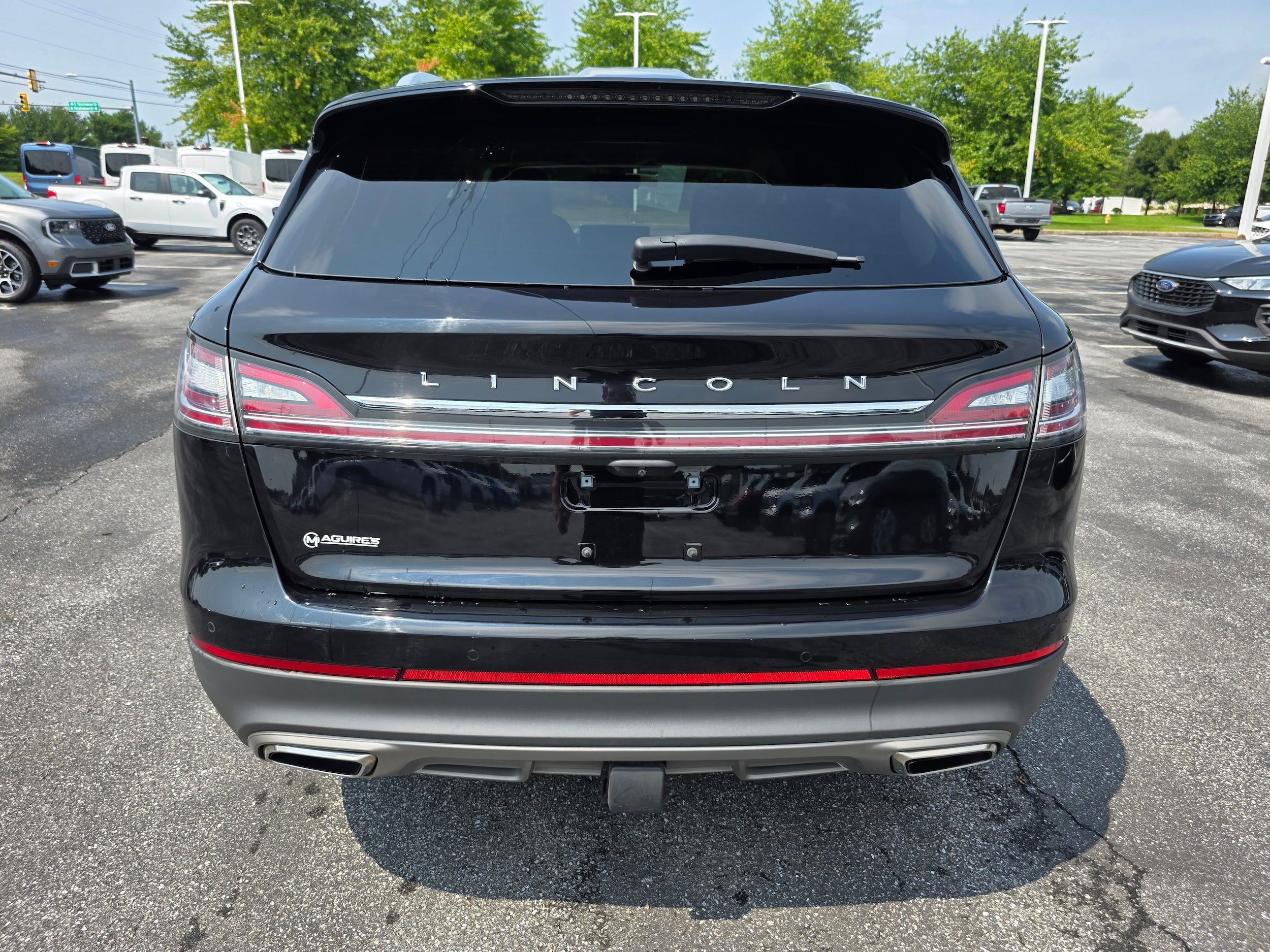 Used 2022 Lincoln Nautilus Reserve w/ Equipment Group 202A AWD/4WD image 4