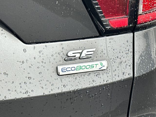Used 2018 Ford Escape SE FWD image 13