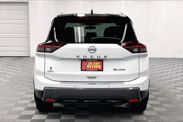 New 2025 Nissan Rogue SL AWD/4WD image 4