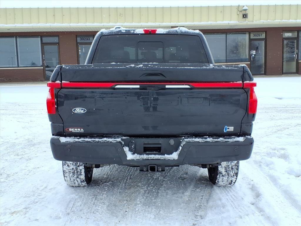 Used 2024 Ford F150 Lightning Platinum image 4