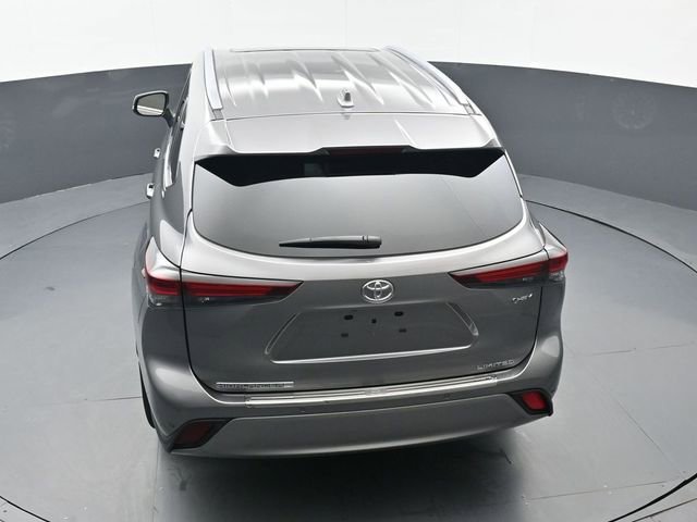 Certified 2025 Toyota Highlander XLE image 51