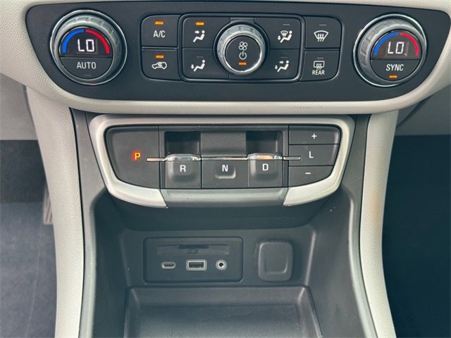 Used 2022 GMC Terrain SLT image 20