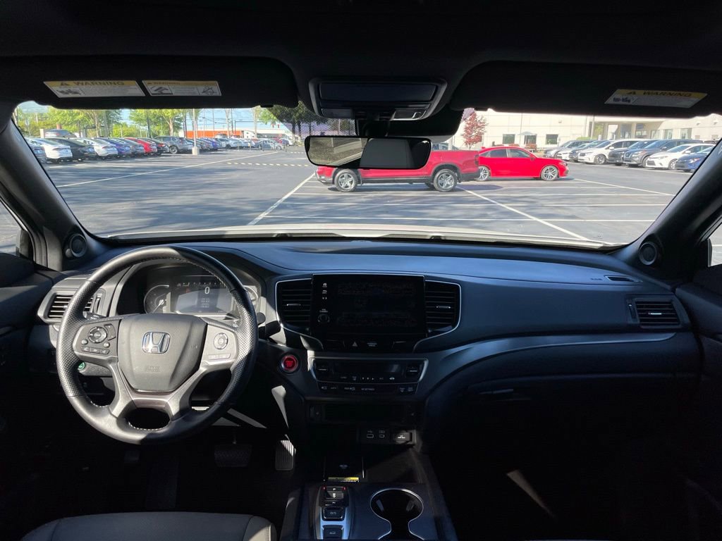 Certified 2025 Honda Passport EX-L image 10