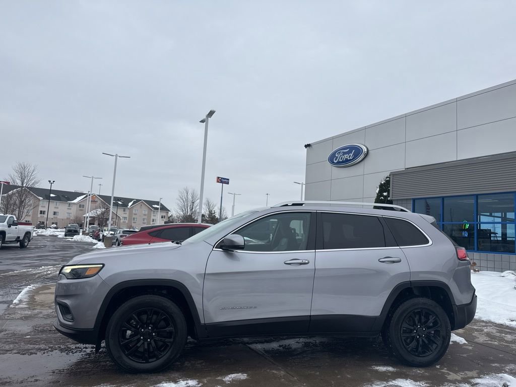 Used 2021 Jeep Cherokee Latitude Lux image 4