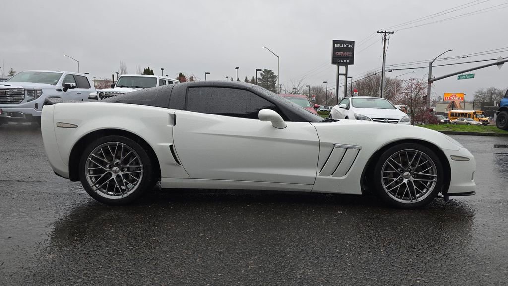 Used 2011 Chevrolet Corvette Grand Sport w/ Preferred Equipment Group image 3