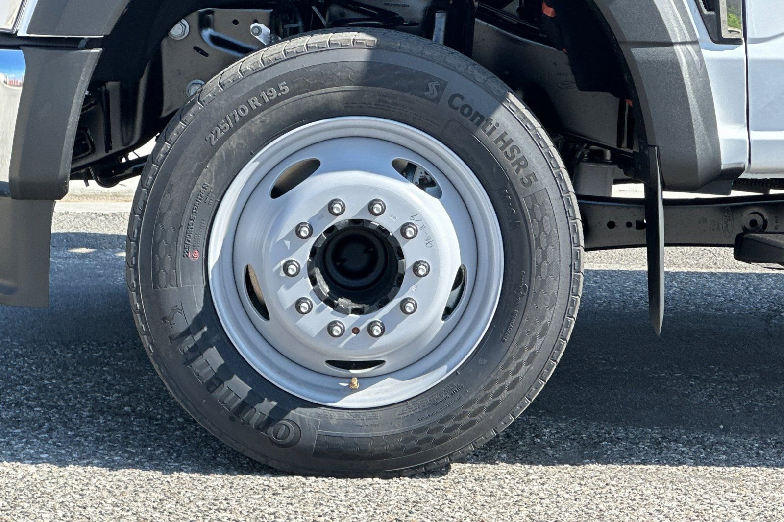 New 2026 Ford F450 2WD SuperCab Super Duty image 22