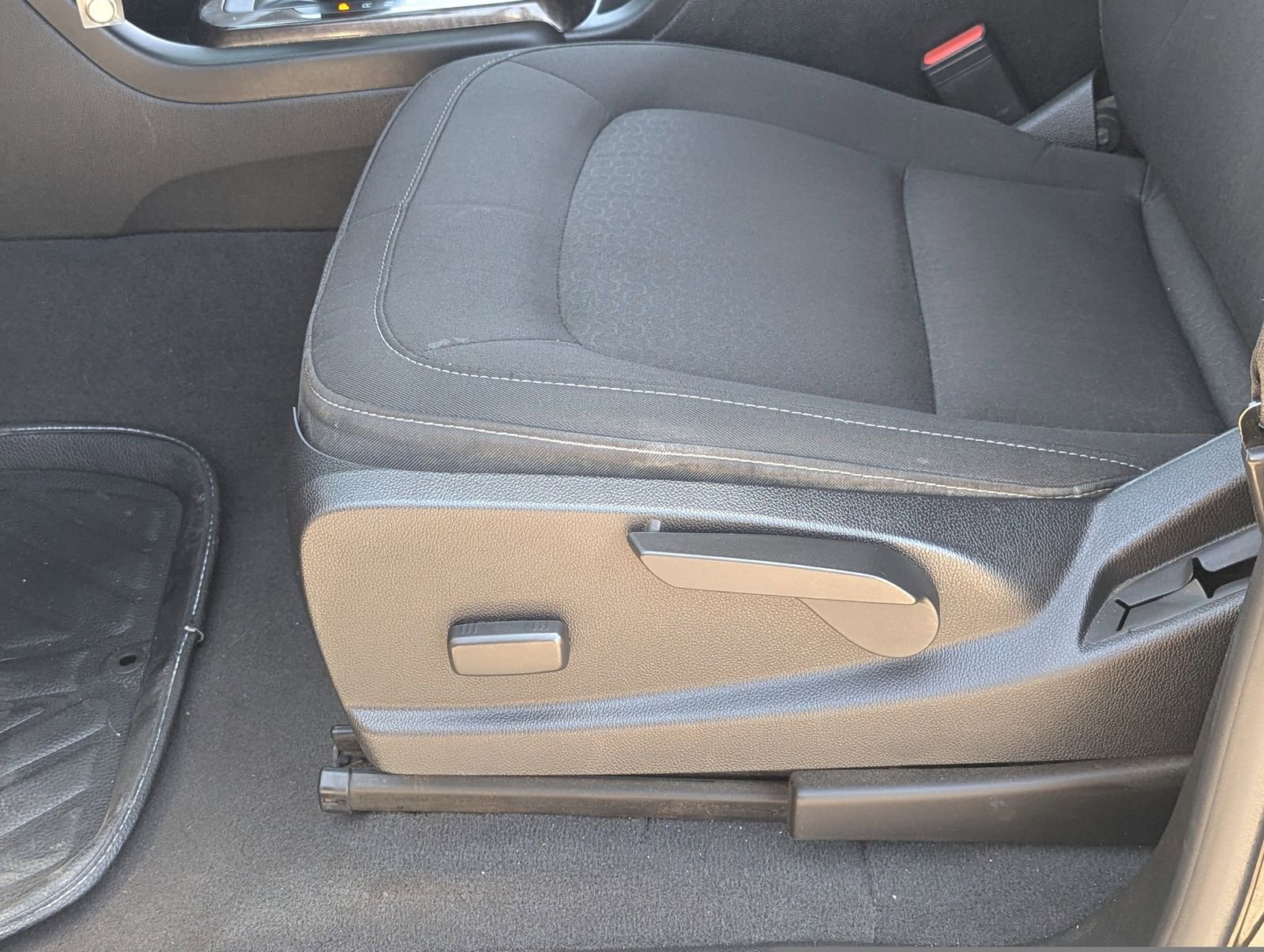 Used 2019 GMC Canyon SLE w/ Driver Alert Package RWD image 20