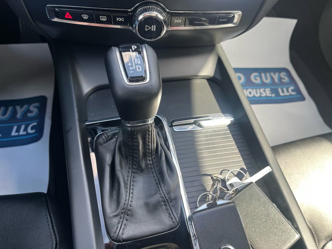 Used 2020 Volvo S60 T5 Momentum w/ Protection Package Premier image 12