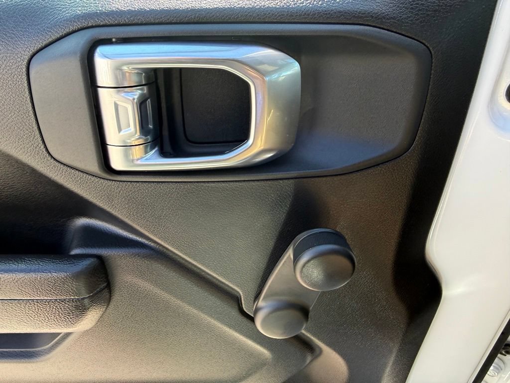 Used 2023 Jeep Wrangler Sport AWD/4WD image 13